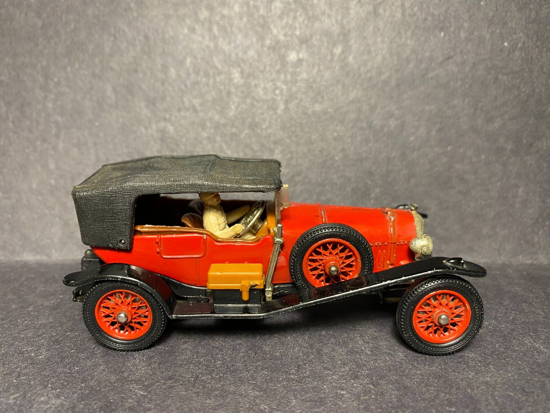 Corgi Toys Modellautos: Bentley 3 Litre Le Mans 1927 - Corgi Classics – Gebraucht aus Spiez von Mlandcruiser 4