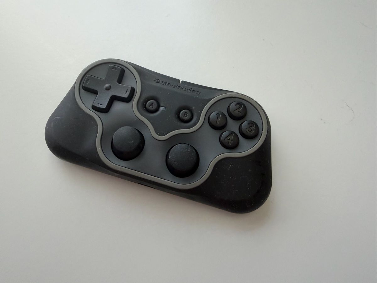 Steelseries Controller: SteelSeries Stratus Wireless Gamepad – Difettoso da Evilard venduto da Phipou