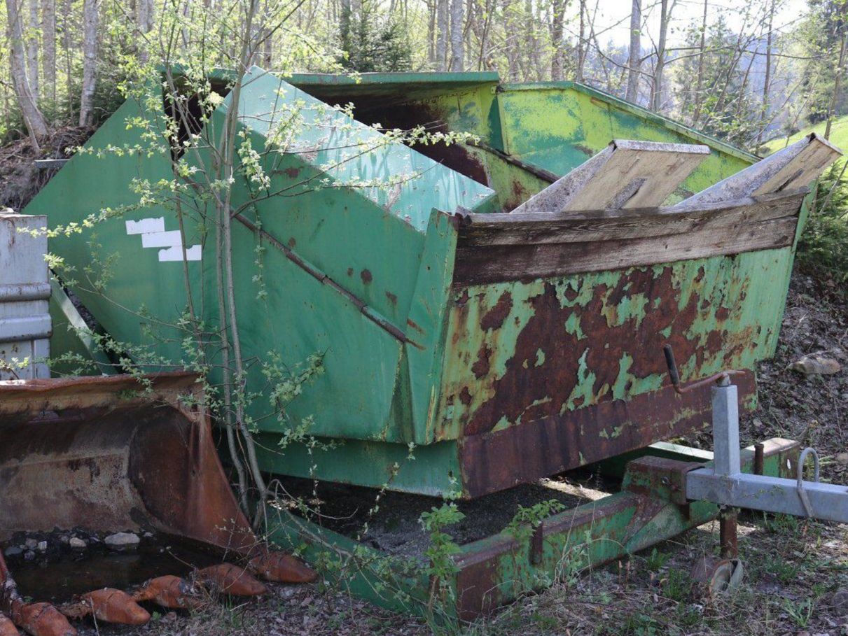 Tutte le macchine: Altes Umschlaggerät – Usato da Unteriberg venduto da Konstibau