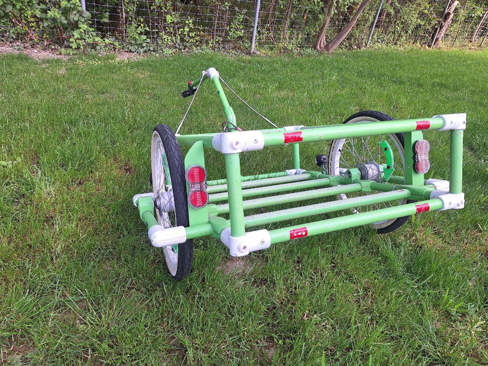 Rimorchi: Veloanhänger, Eigenbau, mit eigenem  Licht und sehr robust. – Usato da Thierachern venduto da carpenter1602 4