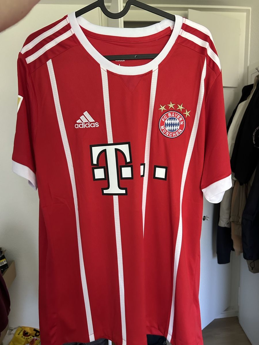Bayern München Maillots de corps & Pantalons: FC Bayern Trikot 2017/2018 – Neuf (Voir description) à Liebefeld par Maschinemischa