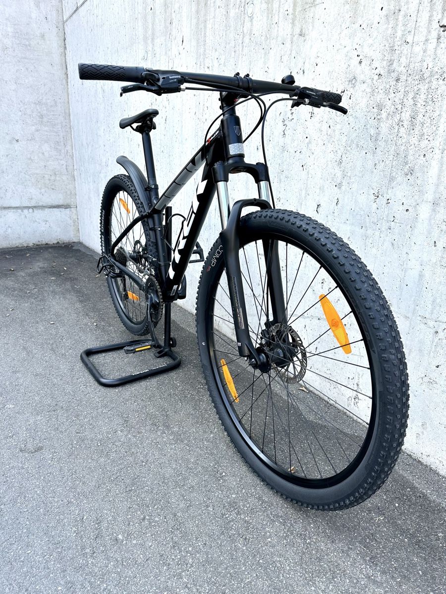 Trek Biciclette: Trek Marlin 4 M Wheel Matte black – Usato da Luzern venduto da HochM16 1