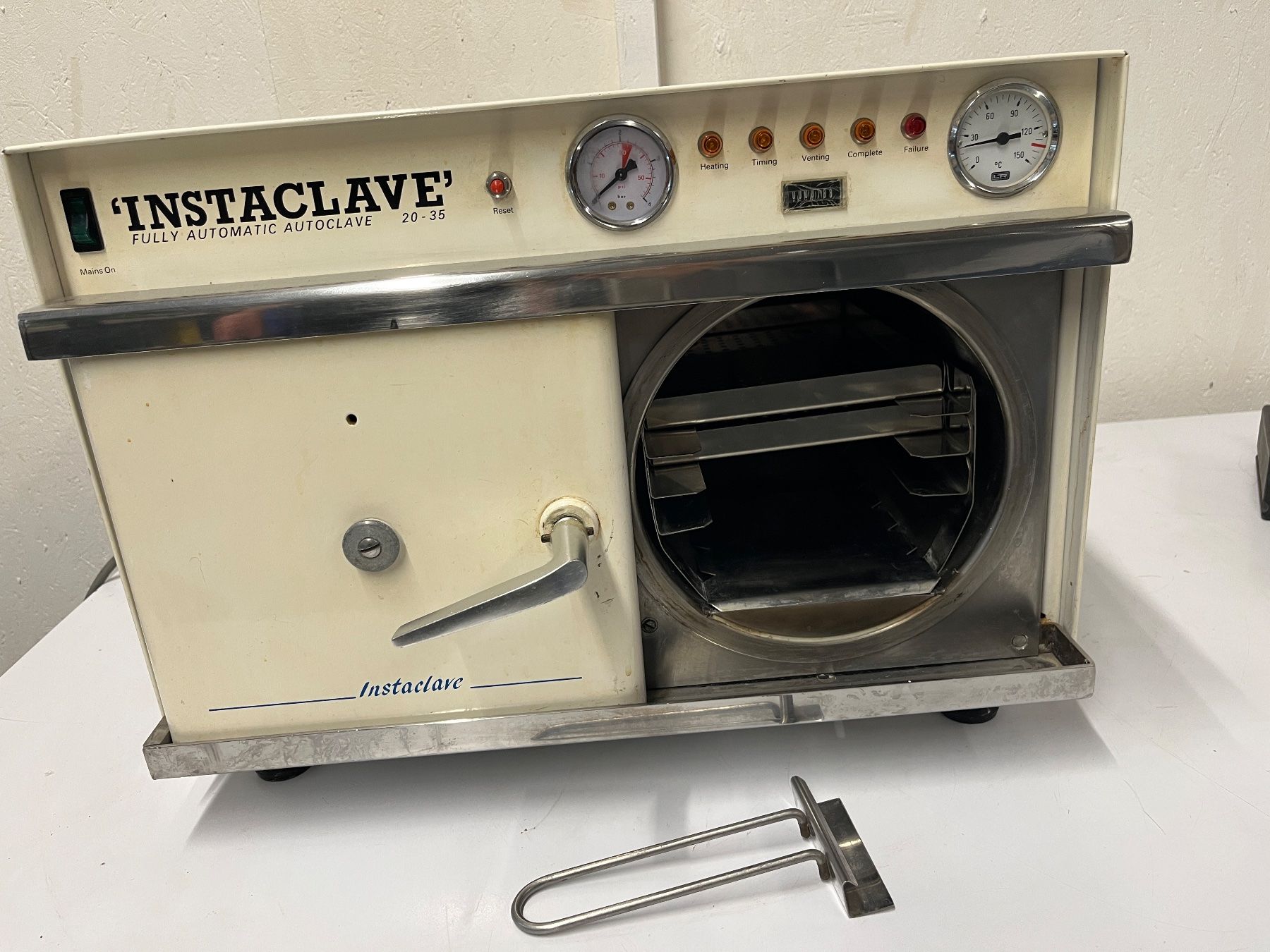 Tutte le macchine: Instaclave Fully Automatic 20–30 Autoklav – Usato da Schupfart venduto da philippb06 1