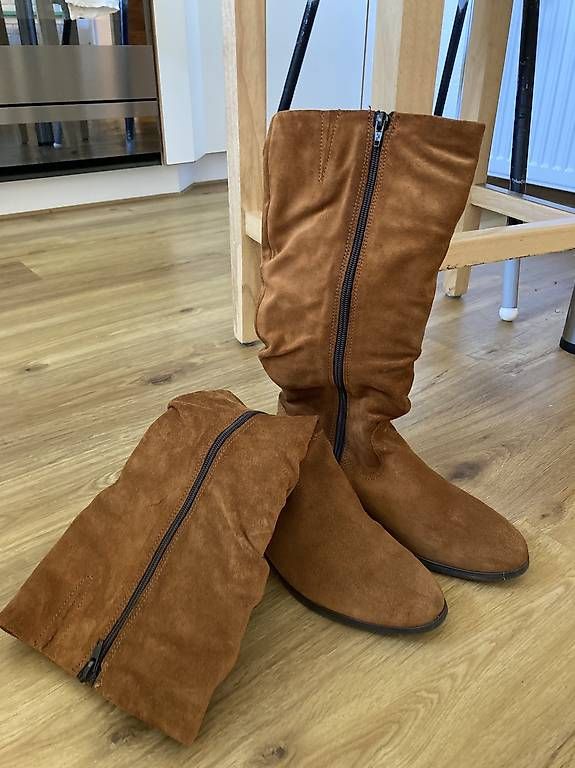 Tamaris Scarpe da donna: Stiefel Tamaris Grösse 40 – Usato da Salmsach venduto da ker_s58l 1