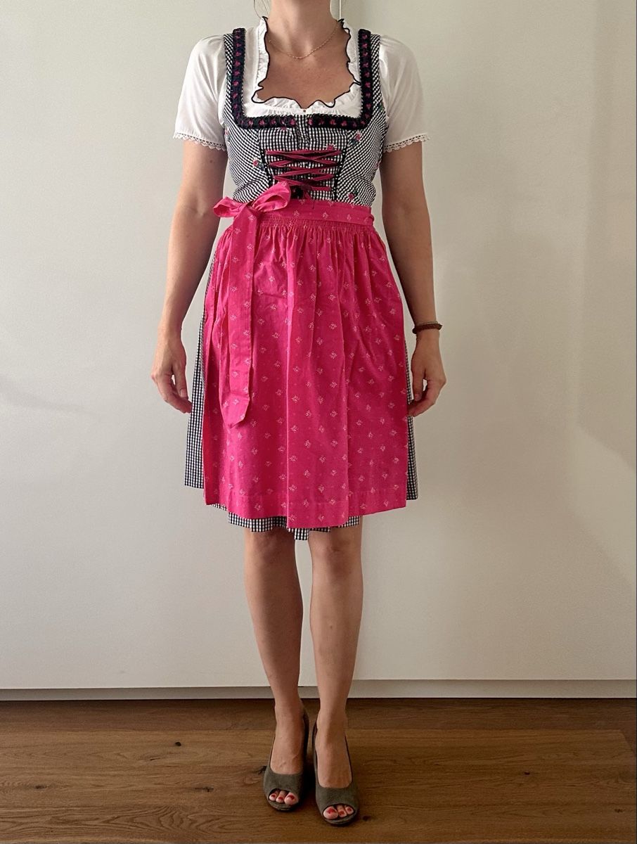 Kleider: Dirndl Grösse 36 – Gebraucht aus Lachen SZ von Anja8853