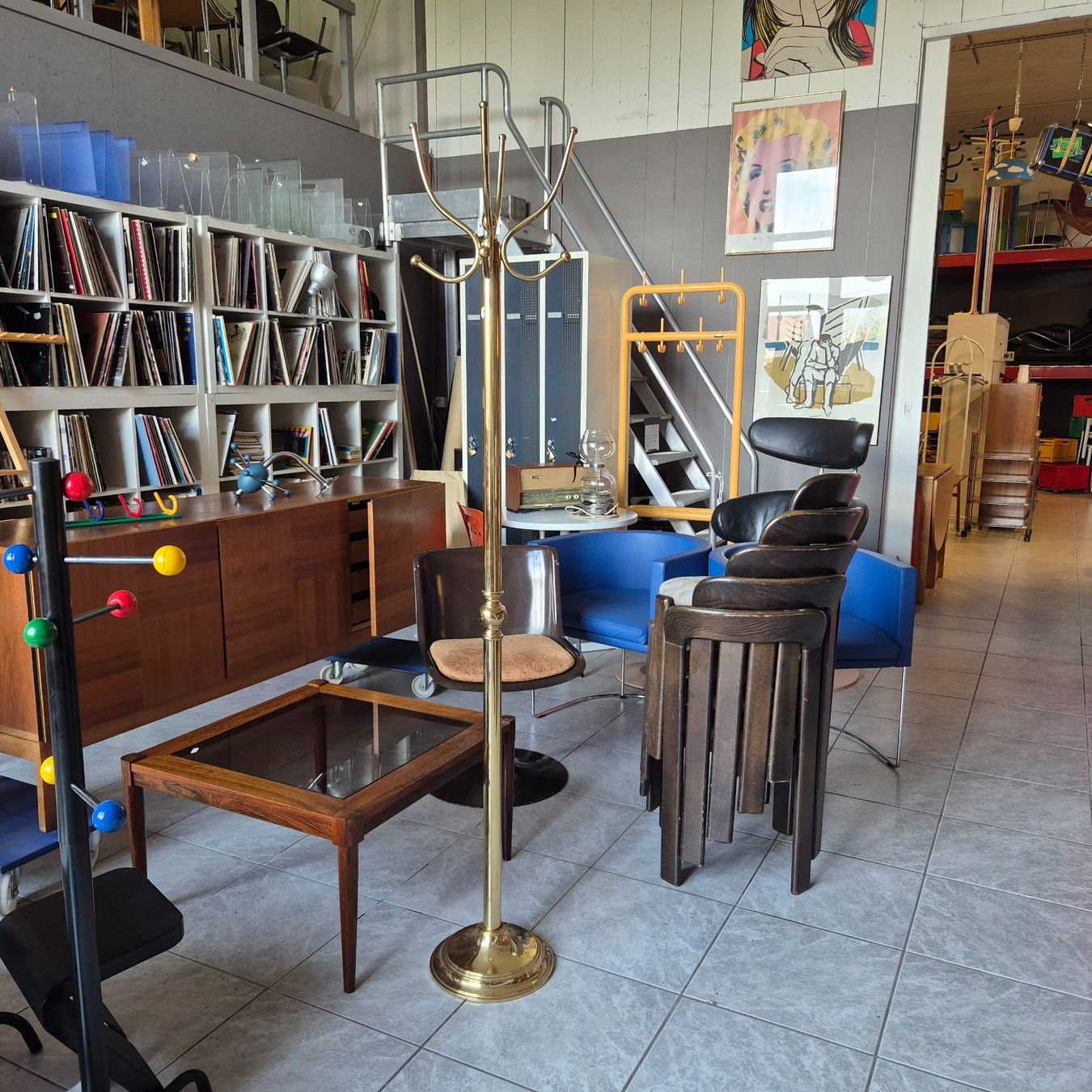 Garderobe: Massive Brass Wardrobe, Messing Garderobenständer Garderobe. – Gebraucht aus Nottwil von Wondewa-Shop 9