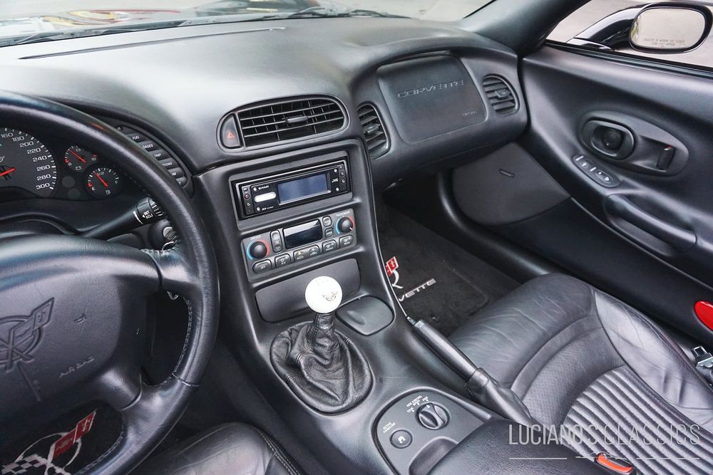 Chevrolet Automobili: 1998 Chevrolet Corvette C5 Handschalter mit 405 PS – Usato da Grosswangen venduto da Lucianos_Classics 7