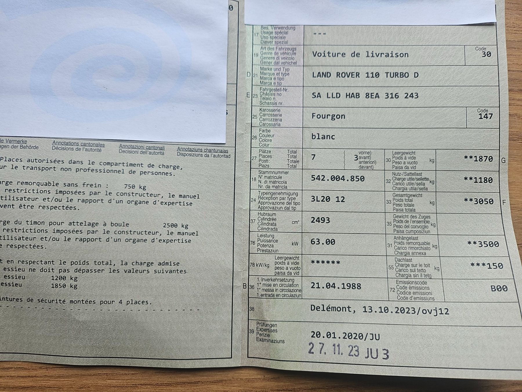 Land Rover Automobili: Land Rover 110 Td 2.5 – Usato da St-Brais venduto da Prunel72 9