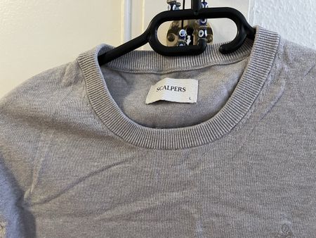 Men's light gray Scalpers crew neck sweater, size L, autumn