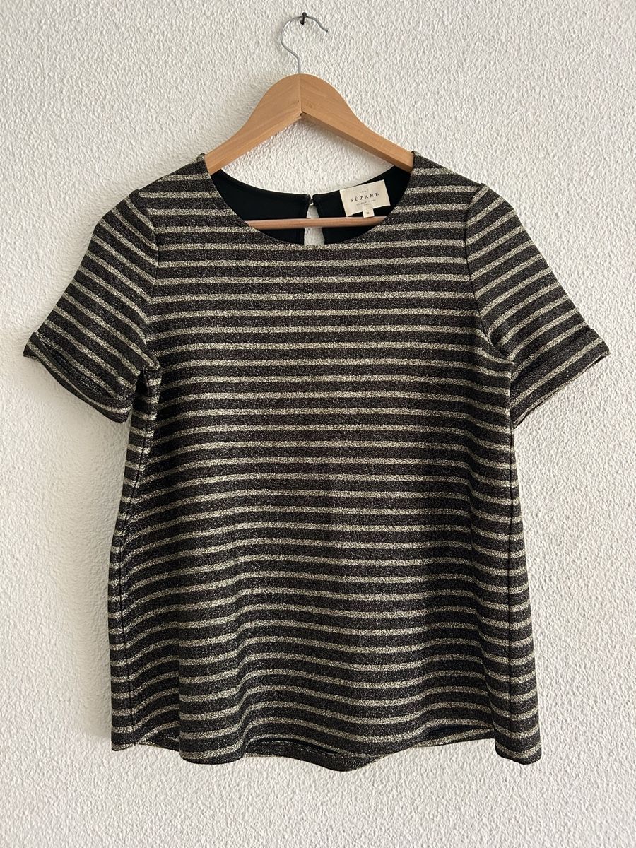 Sezane T-shirt: Top Sezane T.S à rayures dorées – Nuovo (secondo la descrizione) da Morges venduto da cat_6cm9