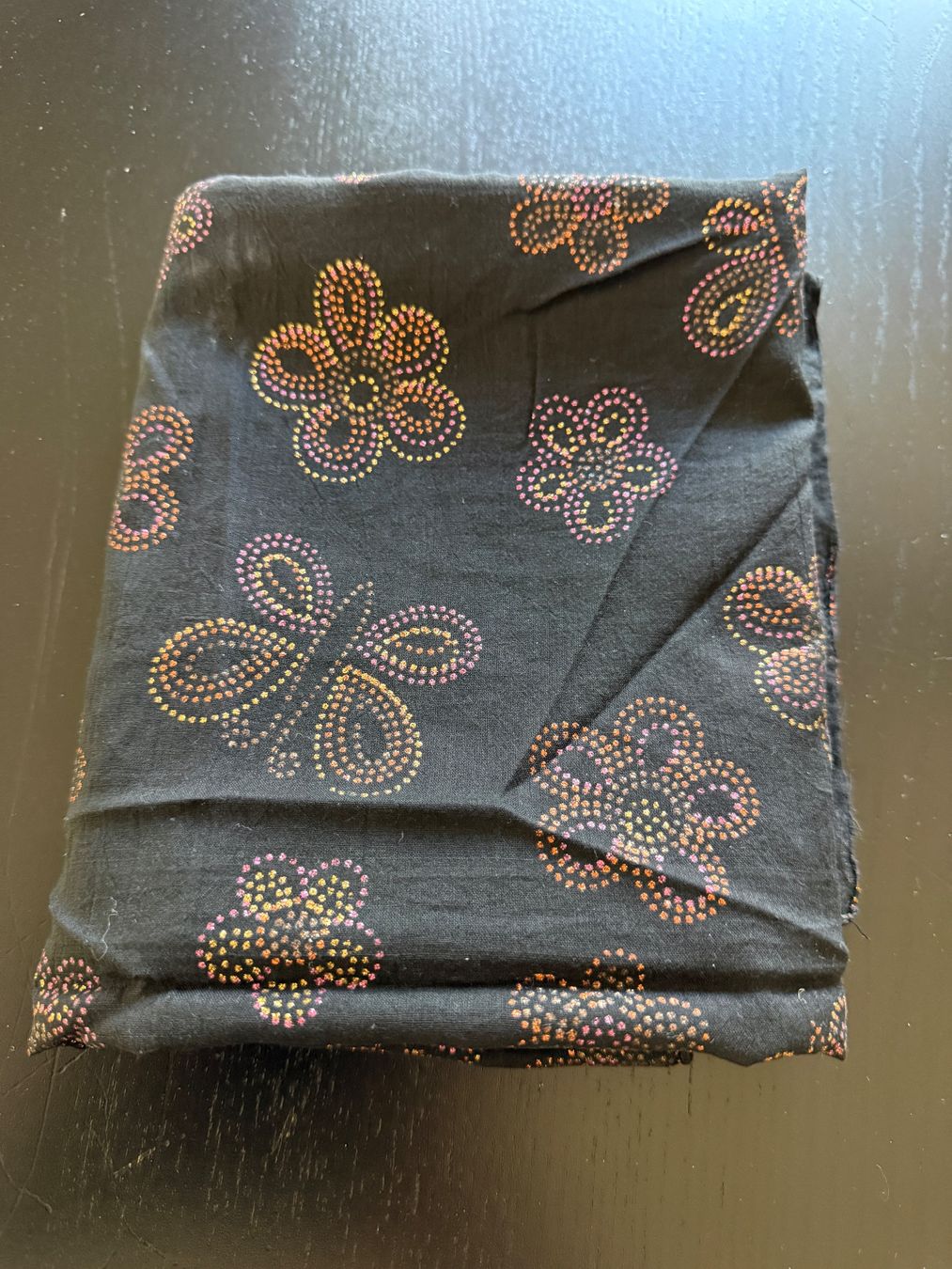 Foulard & Sciarpe: Schwarzer Schal mit Blumenmuster, Glitzer, Top Zustand! – Usato da Erstfeld venduto da Mario_boe0 1