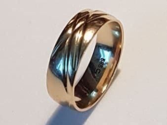 Anelli: Stilvoller Goldring mit elegantem Muster – Nuovo (secondo la descrizione) da Unterägeri venduto da Altgoldschmuck 9