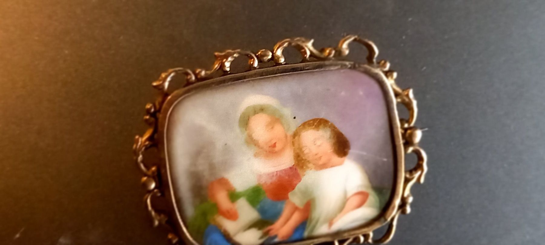 Broches & Aiguilles: Biedermeierbrosche Mutter mit Kind – D'occasion à Bischofszell par Joachim-115 1