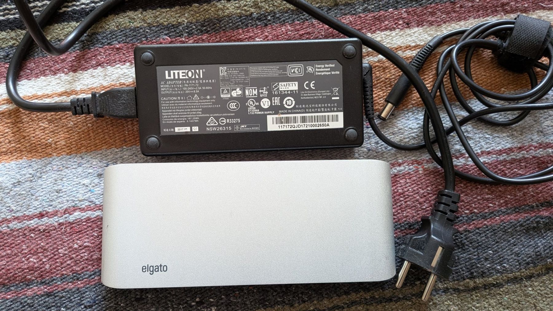 Elgato Docking station: Elgato Thunderbolt 3 Dock – D'occasion à Confignon par nar_9q26