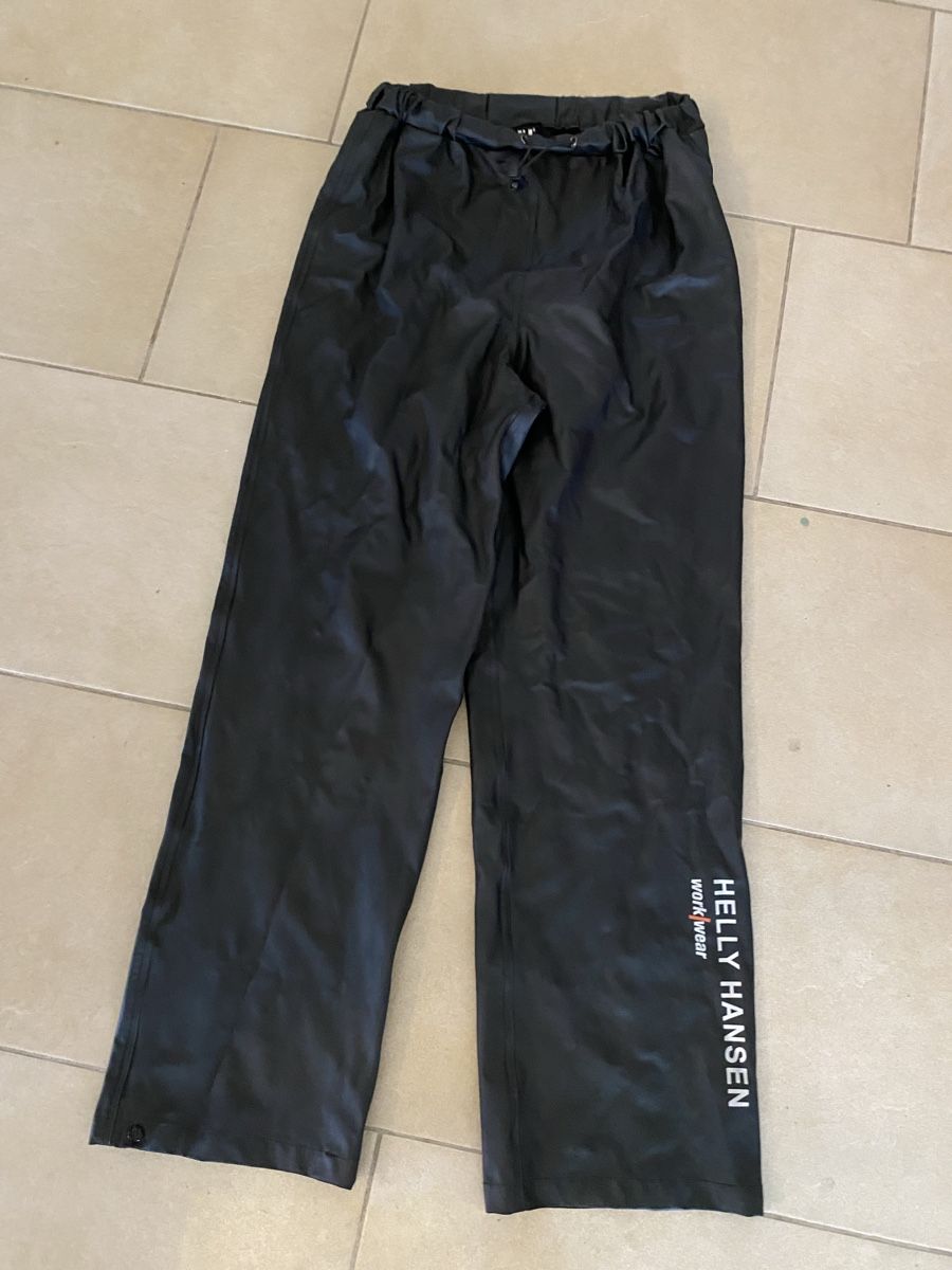 Helly Hansen Pantaloni: Helly Hansen Regenhose Grösse S – Usato da Grasswil venduto da pp7830