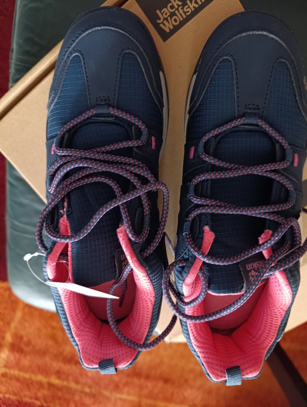 Jack Wolfskin Scarpe da donna: Chaussures Jack Wolfskin – Nuovo e nell'imballaggio originale da St-Cergue venduto da Neviana