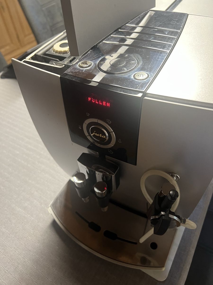 Jura Macchine per caffè & Macchine per espresso: Jura Impressa J5 – Usato da St. Antoni venduto da bera15 4