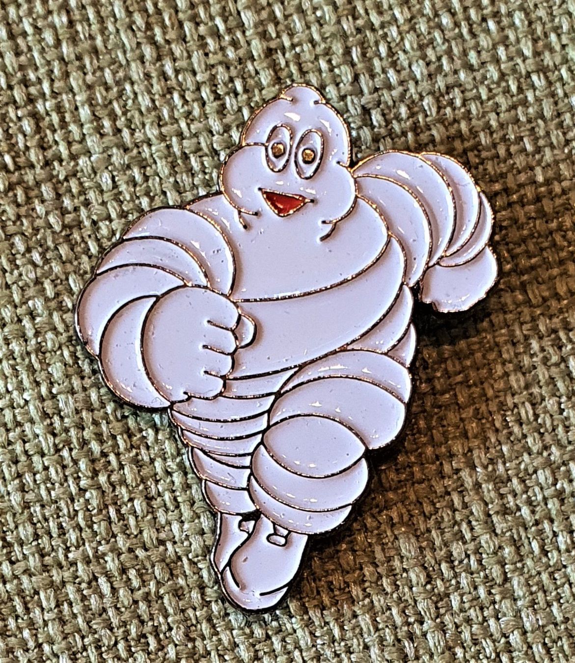 Michelin Placchette & Badge: H794 - Pin Michelin Männchen – Usato da Reinach BL venduto da Boston-Verkauf