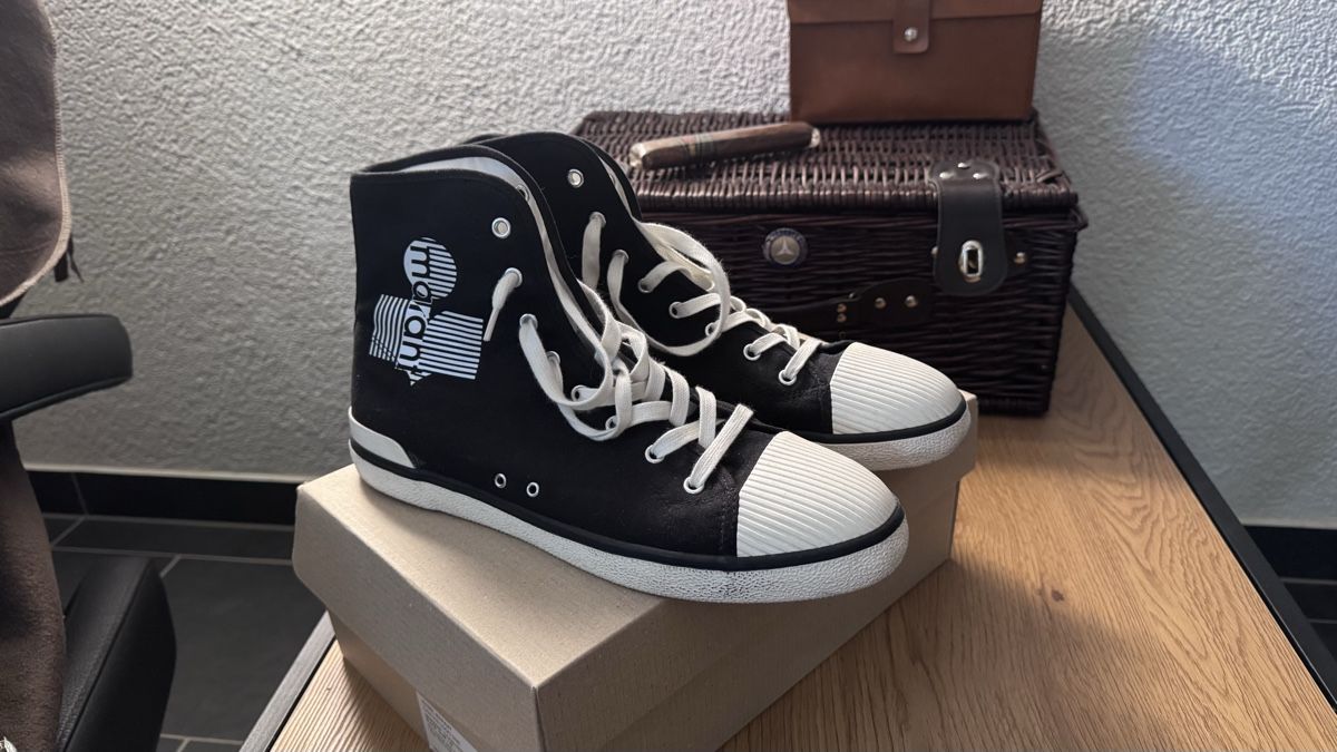 Isabel Marant Herrenschuhe: Isabel Marant Canvas Logo Sneakers - Black - Size 45 – Gebraucht aus Brugg AG von GiovanniVercetti
