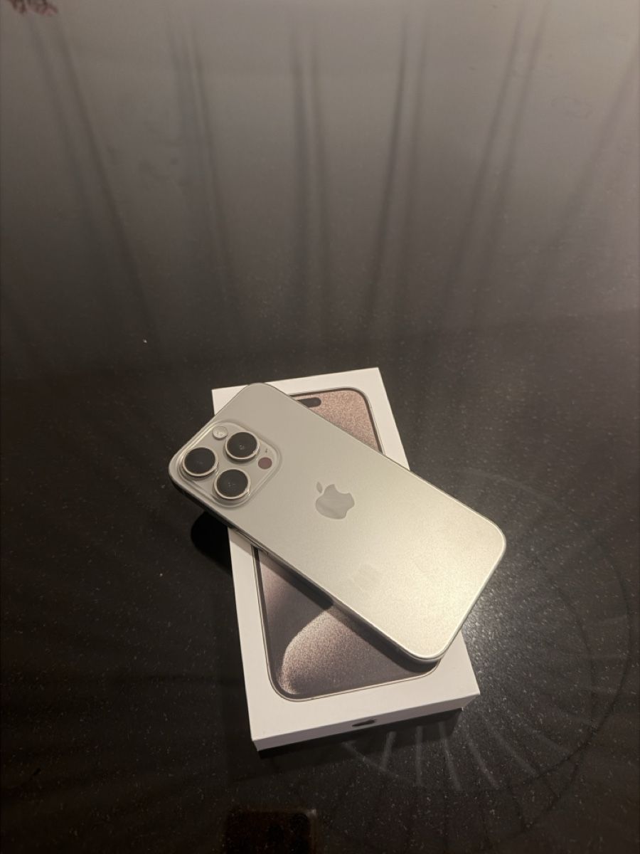 Apple Telefoni cellulari / Smartphones: Iphone 15 pro 256 Gb – Usato da Cham venduto da deltoro84 3
