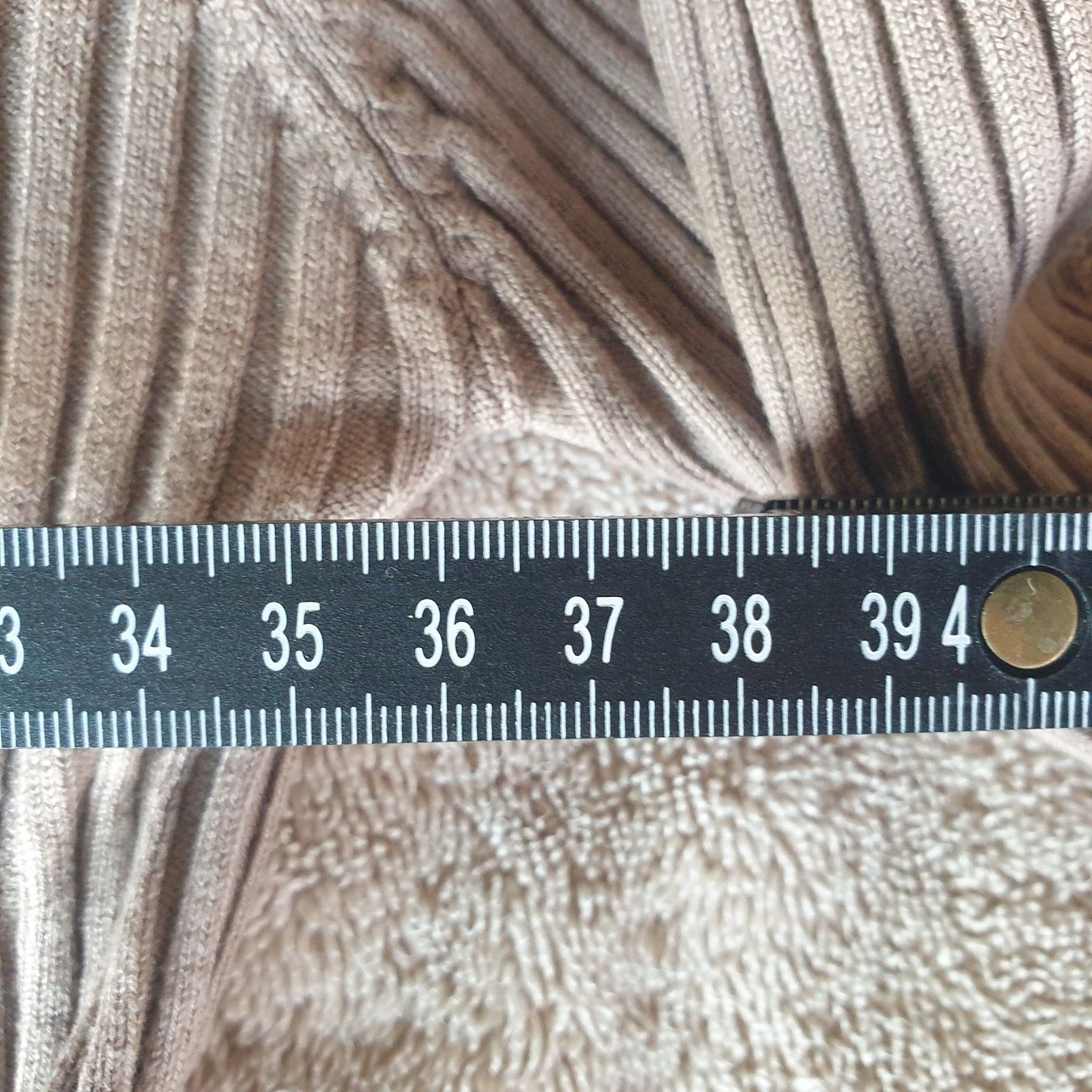 Stradivarius Maglioni & Felpe: 🐸 STRADIVARIUS VISKOSE PULLOVER M – Nuovo (secondo la descrizione) da Môtier (Vully) venduto da Frogs 7