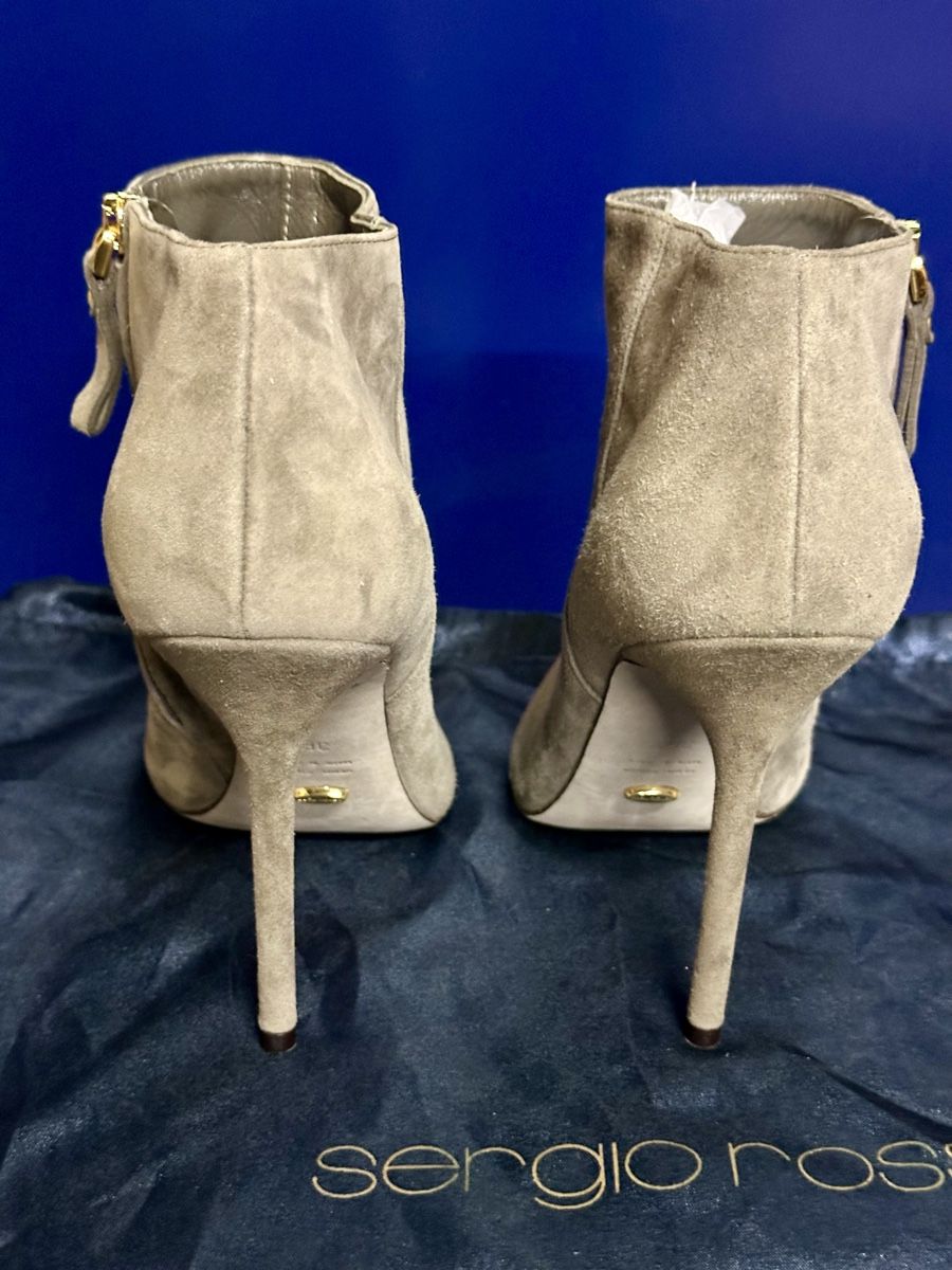 Sergio Rossi Scarpe da donna: Bottines hauts talons,Sergio Rossi,daim gris, taille 36.5. – Usato da Genève venduto da Tom6 2