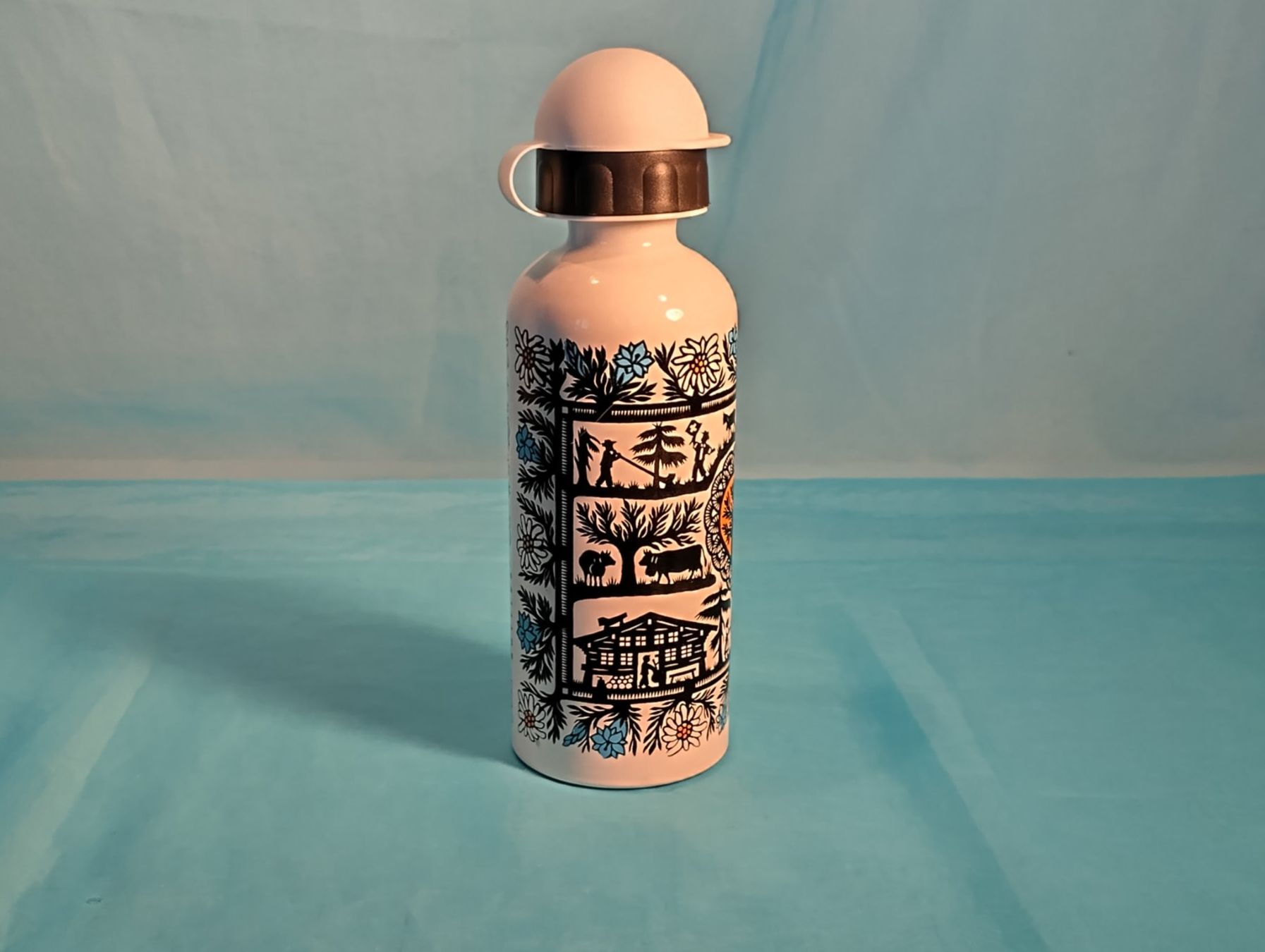 Sigg Borracce & Thermos: SIGG Trinkflasche, 5dl. Scherenschnitt Beatrice Straubhaar – Nuovo (secondo la descrizione) da Bellach venduto da JingleCherry 1