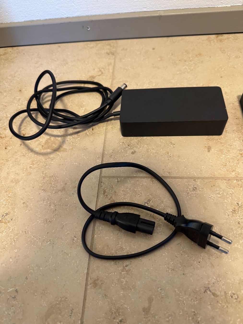 Microsoft Docking station: Microsoft Docking-Station – Usato da Deitingen venduto da dom_87tv 2