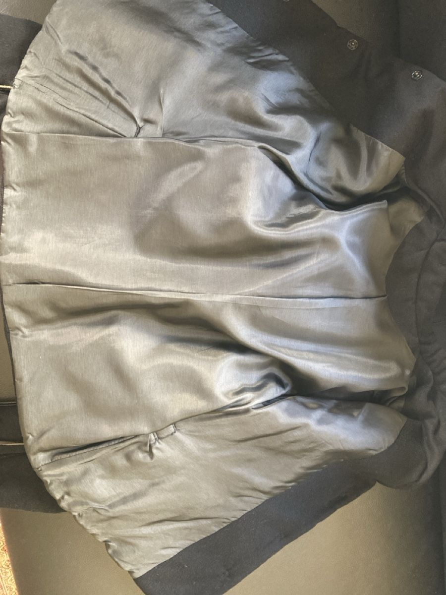 Jacken: Wunderbare Jacke, Gr. 36, schwarz, Kaschmirgemisch – Gebraucht aus Zürich von einefreude 6