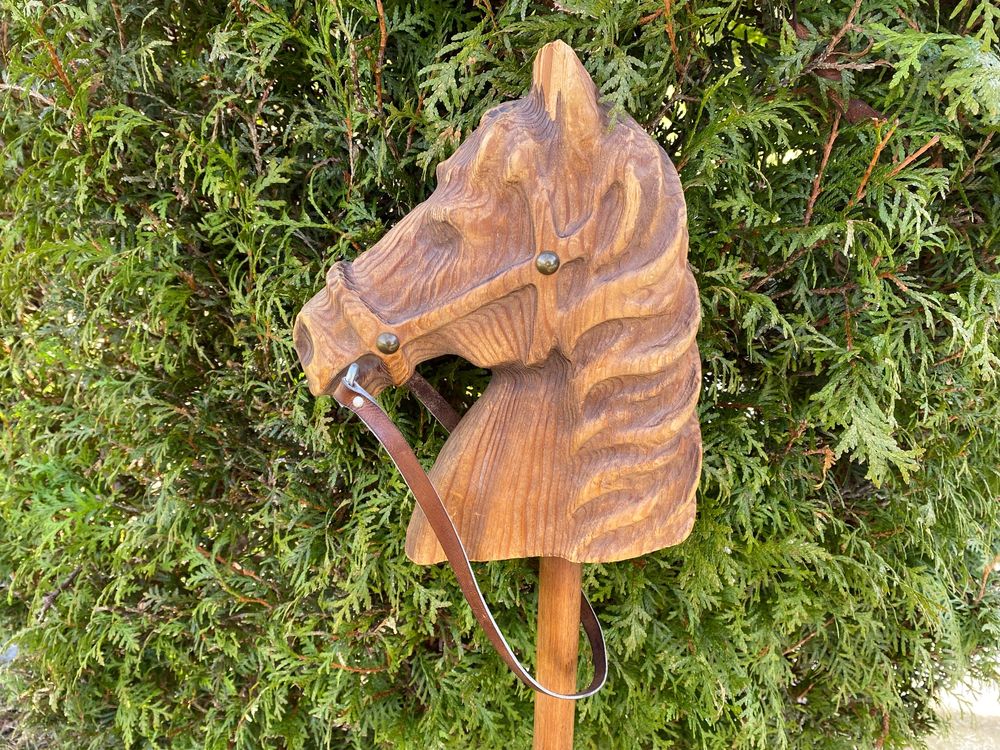 Kuscheliges Steckenpferd Aus Holz Mit Plüschkopf - Klassisches Spielzeug Für Kinder Ab 3