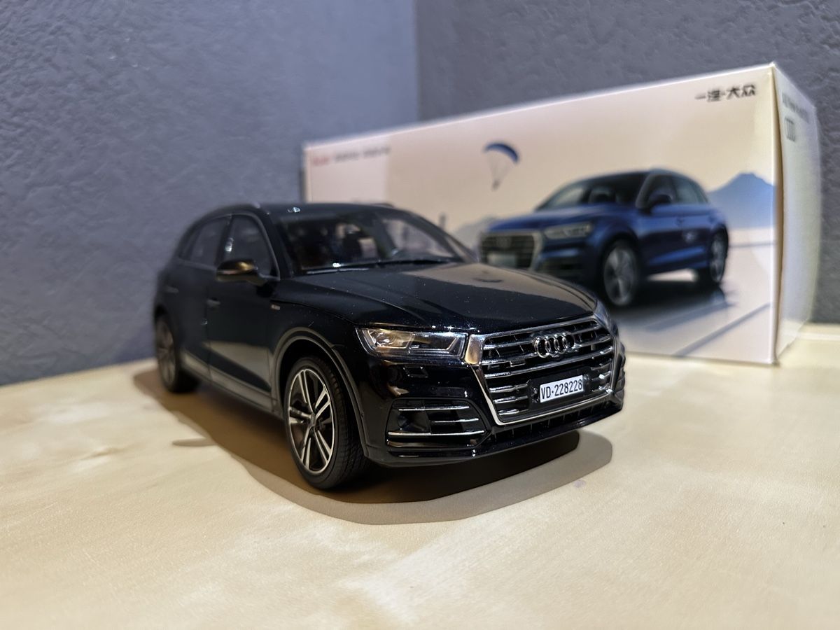 Audi Modellini d'auto: AUDI Q5L 1/18 Paudi – Usato da Monthey venduto da gla_jw8q 3