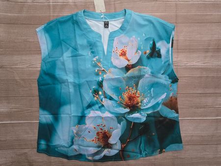 🆕 Floral Dream - XXL - Ärmelloses Top mit Kirschblüten