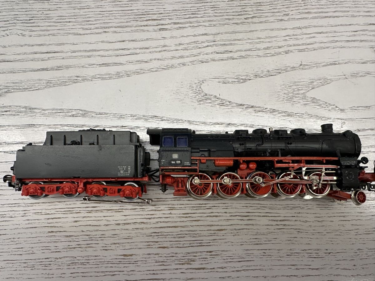 Märklin Modellini di ferrovie: Märklin 3084 BR DB BR 44 – Usato da Lupsingen venduto da New-Haven 3