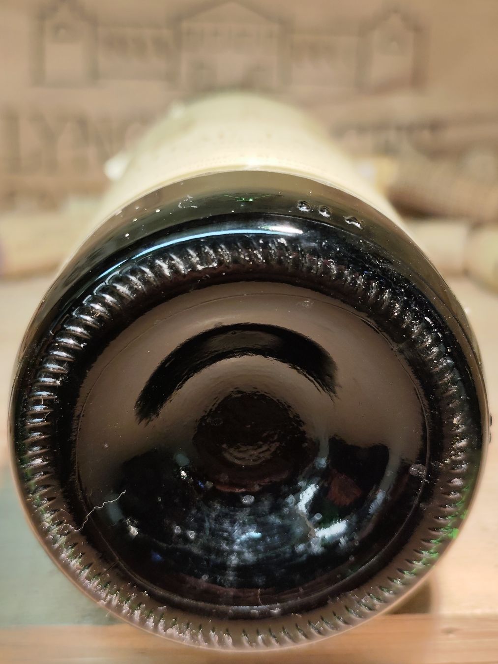 Vino: 1985 Chateau Lamothe Bordeaux – Nuovo e nell'imballaggio originale da Büsserach venduto da Vintage-vins 3