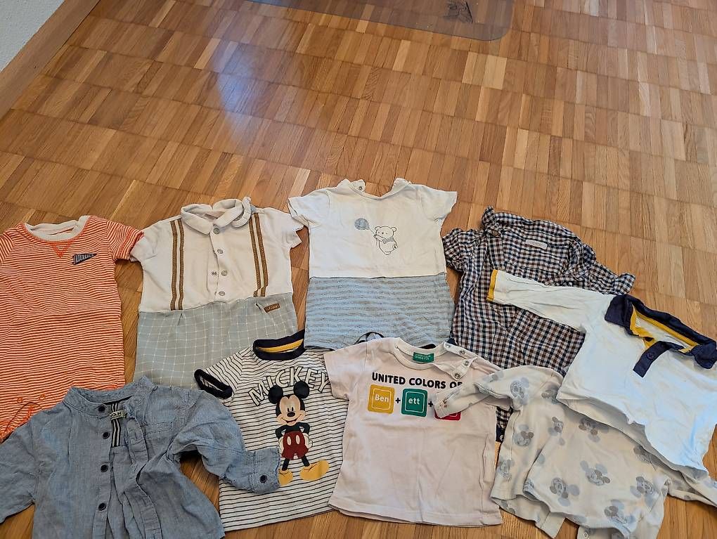 Lotti & Set di vestiti: Size 68 - baby boy summer clothes  – Usato da Basel venduto da Cheddu
