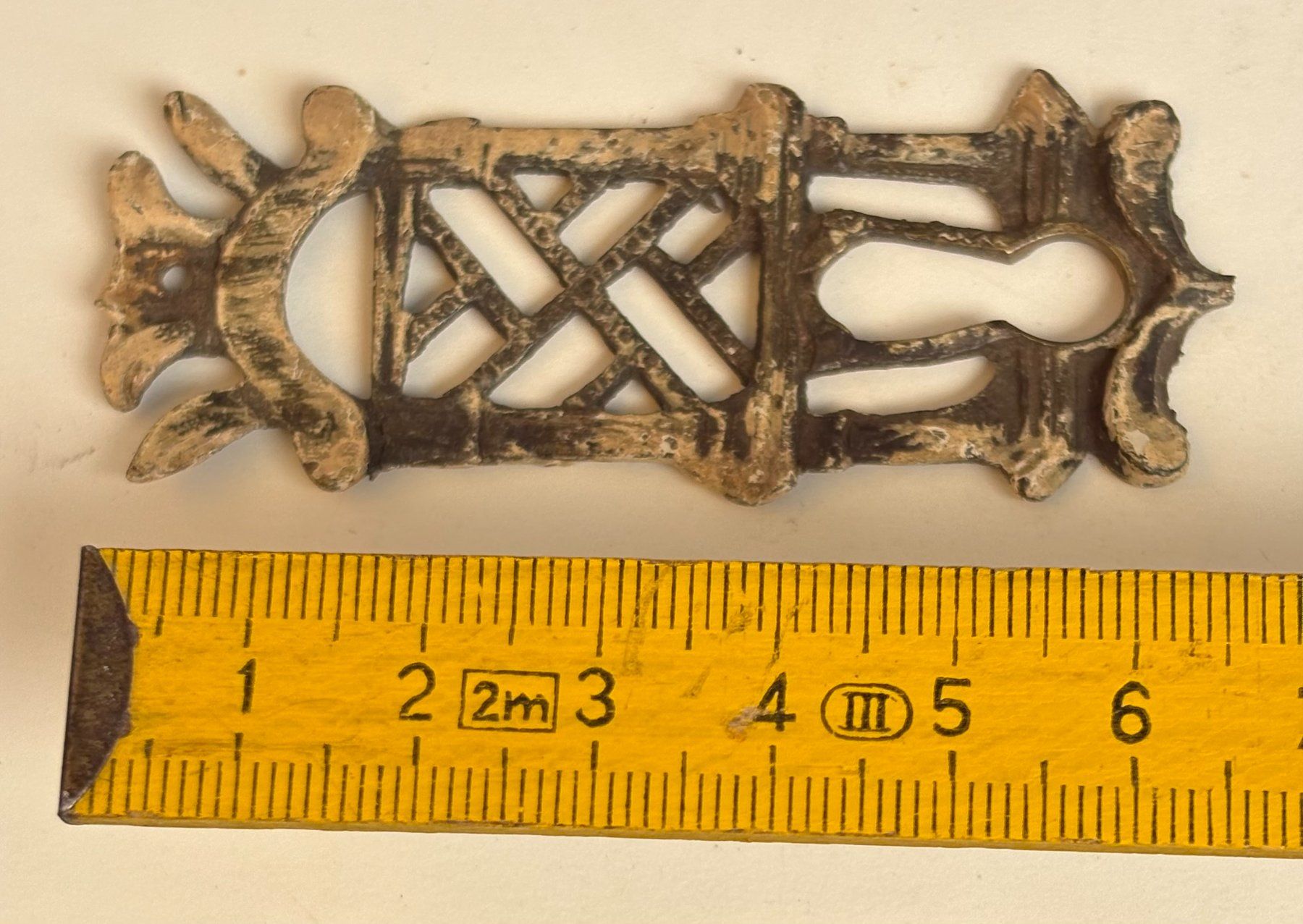 Eisenwaren: VINTAGE SCHLÜSSELROSETTE – Gebraucht aus Ostermundigen von wini63 2