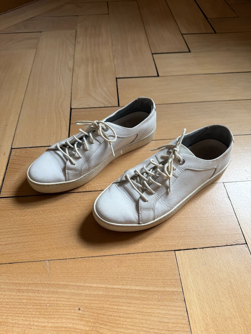 Vagabond Damenschuhe: VAGABOND - Leder Sneaker weiss 39 – Gebraucht aus Zürich von Diazaio