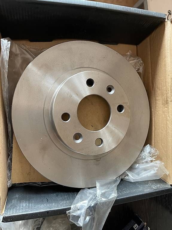 Tutti pezzi di ricambio auto: Neu_Bremsschiebe x2 und Bremsbeläge – Nuovo e nell'imballaggio originale da Jonen venduto da Jamber01 1