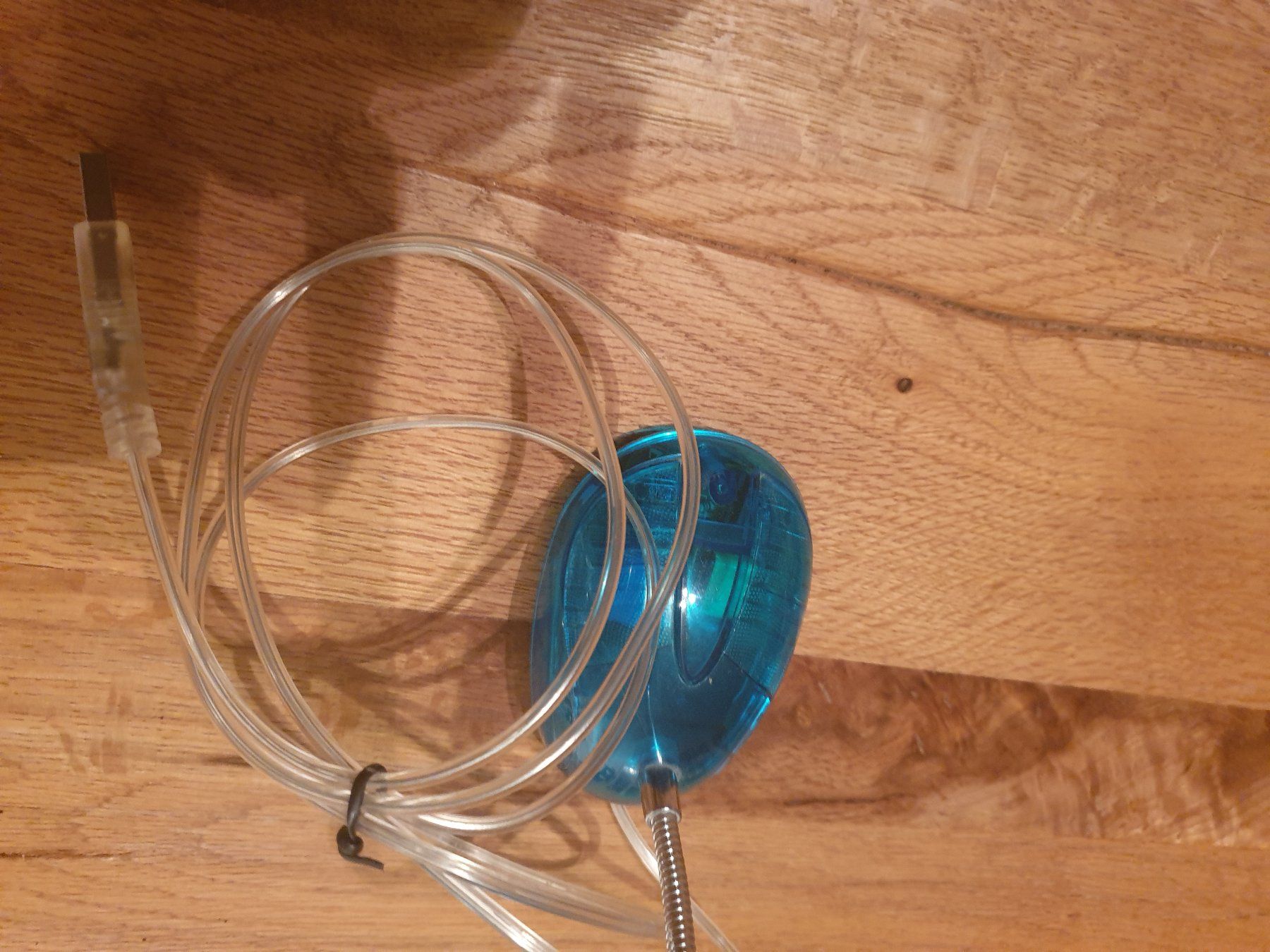 Lampade: Tischlame mit USB Anschluss – Usato da St.Gallen venduto da Capsule_Corporation 2