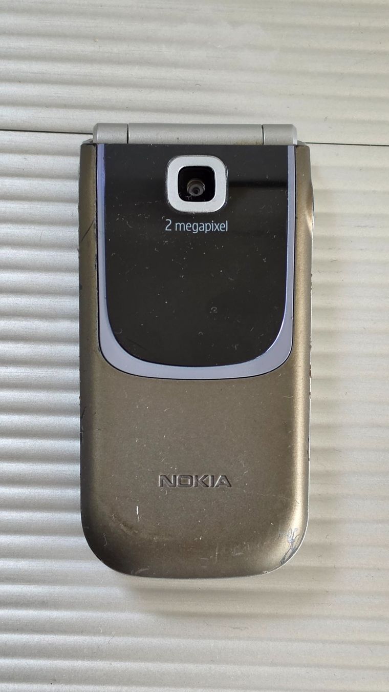 Nokia Handys / Smartphones: NOKIA 7020 Graphite – Gebraucht aus Dietlikon von Foph 3