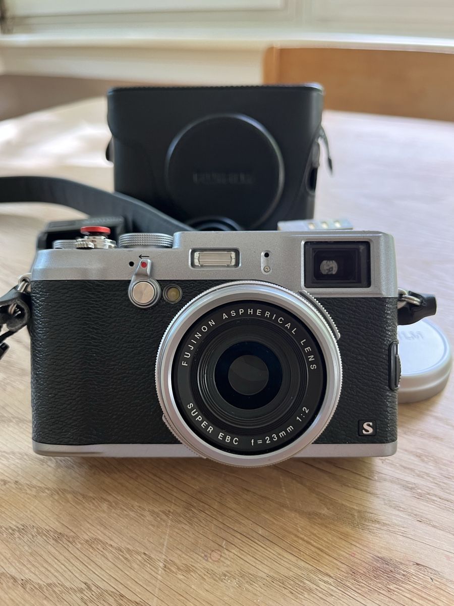 Fujifilm Appareil photo: Fujifilm X100s – D'occasion à zuerich par Zoejr 1