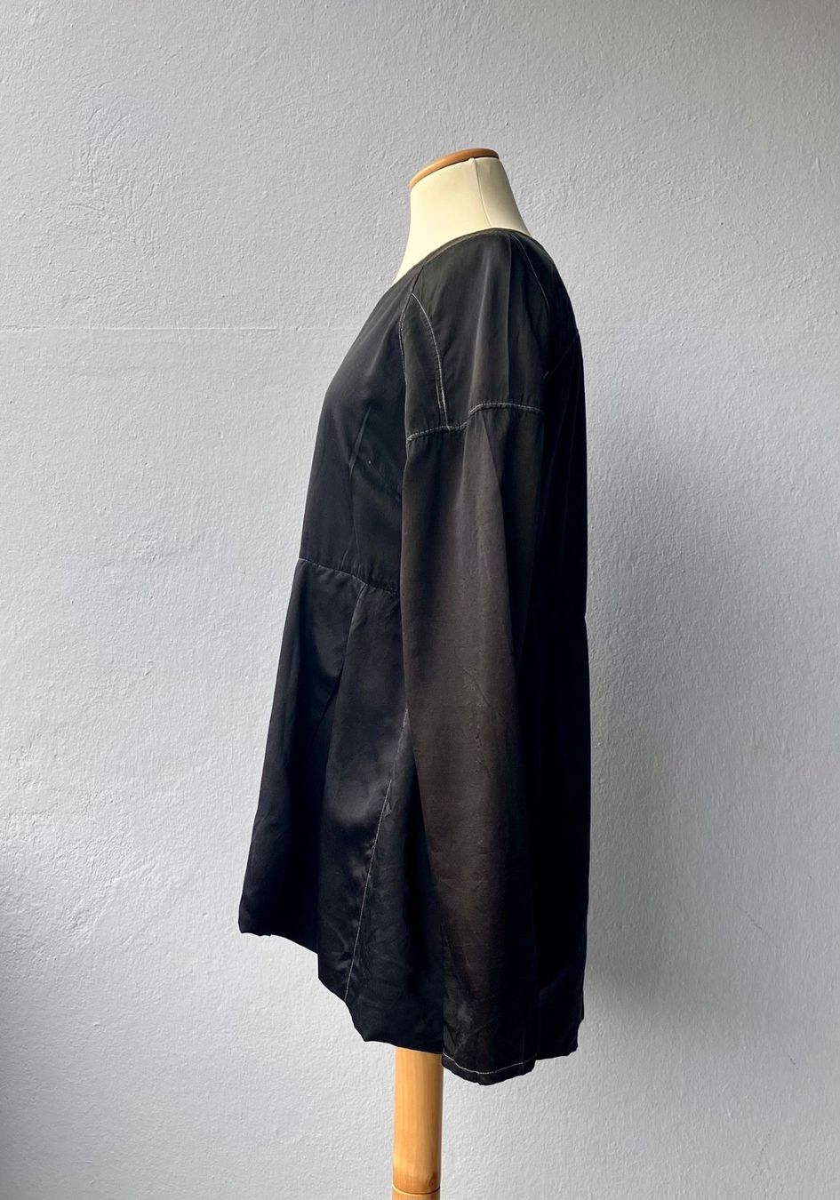 High Tuniken: Schwarze Tunika, Oversize, Gr. 40, HIGH – Gebraucht aus Olten von astettler01 3
