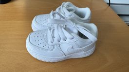 Nike Babyschuhe Gr. 22 Weiss Neuwertig Ungetragen