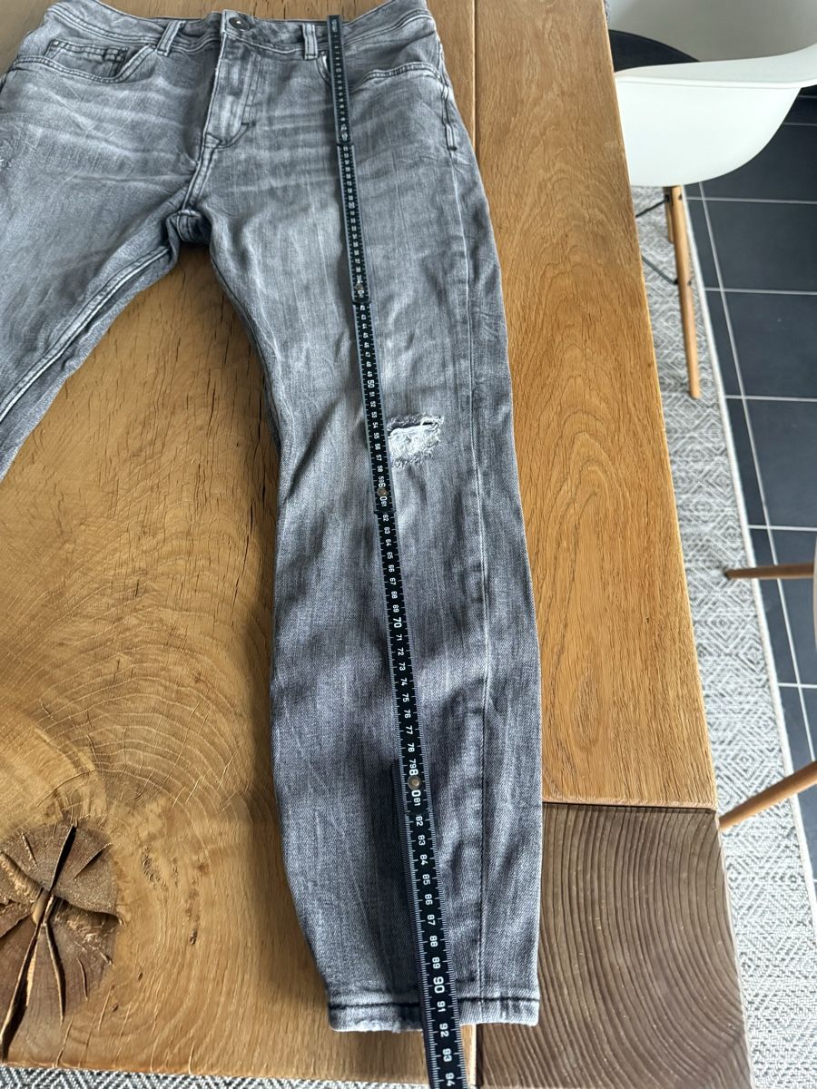 Zara Jeans: Coole ZARA Stretch Jeans 42 – Usato da Sirnach venduto da sirni 3