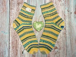 Handgestrickte Socken 🧦🧶Grösse 40/41. DIE Geschenkidee🎁!