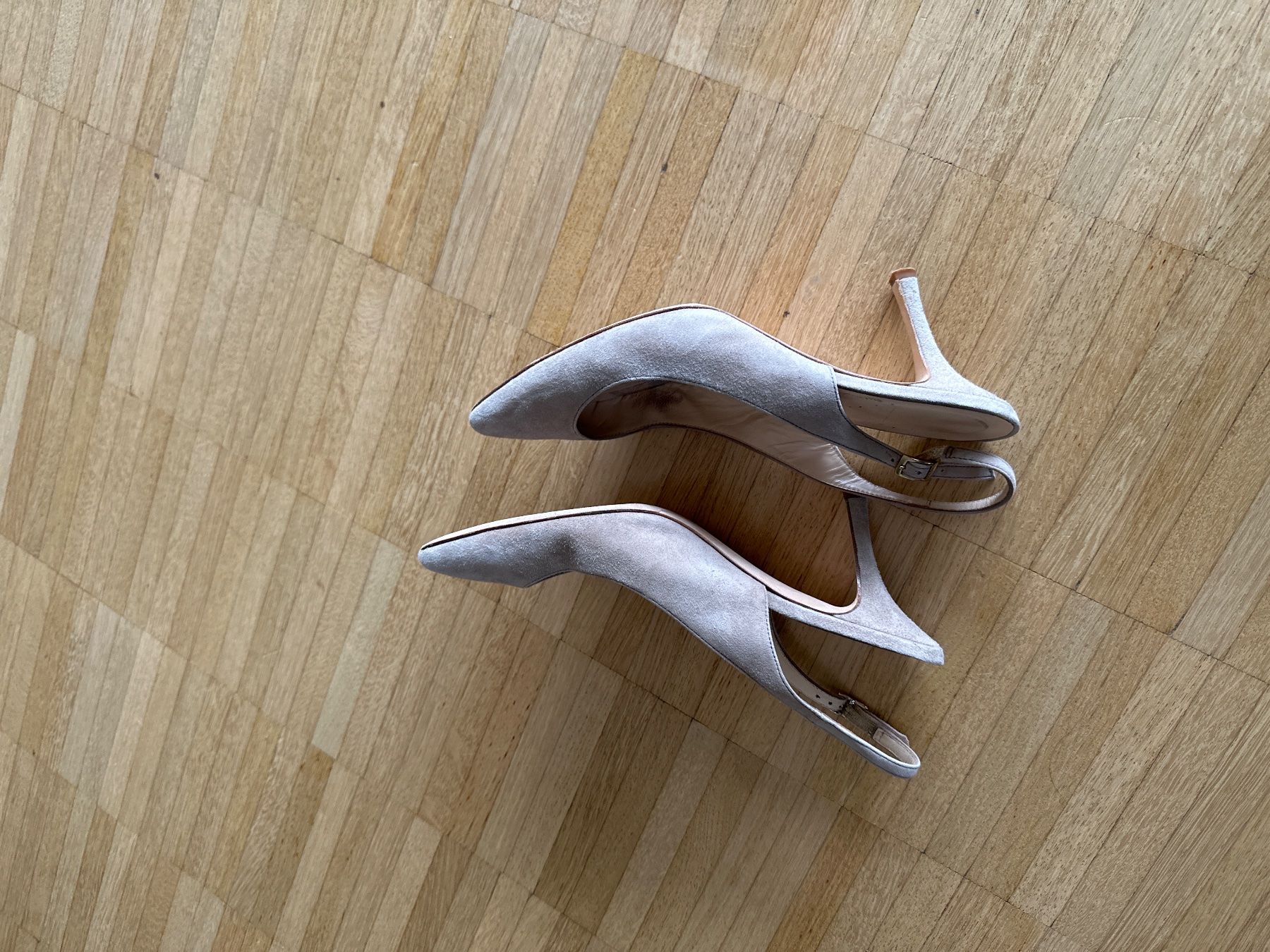 Scarpe da donna: Sandalen, beige – Nuovo (secondo la descrizione) da Dübendorf venduto da Bella1177 3
