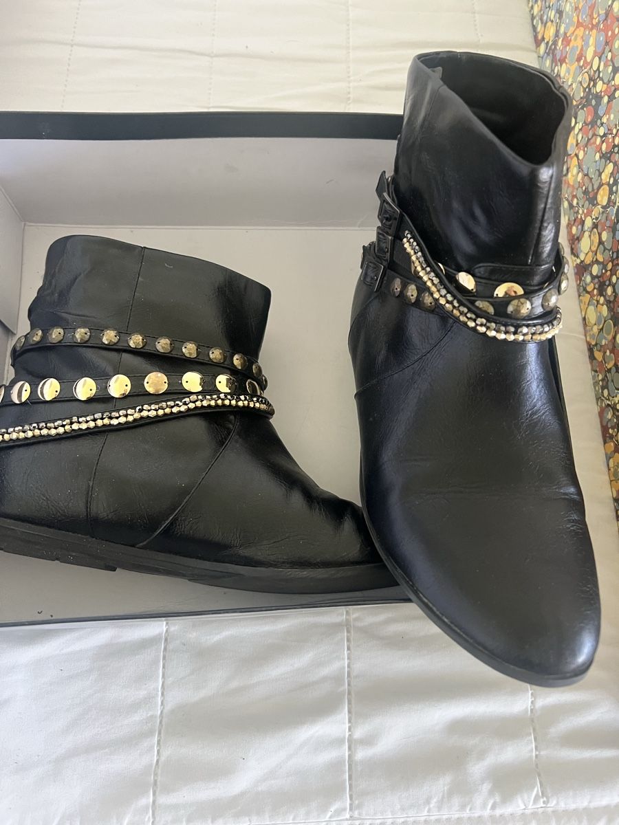 Scarpe da uomo: Black leather boots size 40 with studs – Usato da Zürich venduto da ginag2684 2