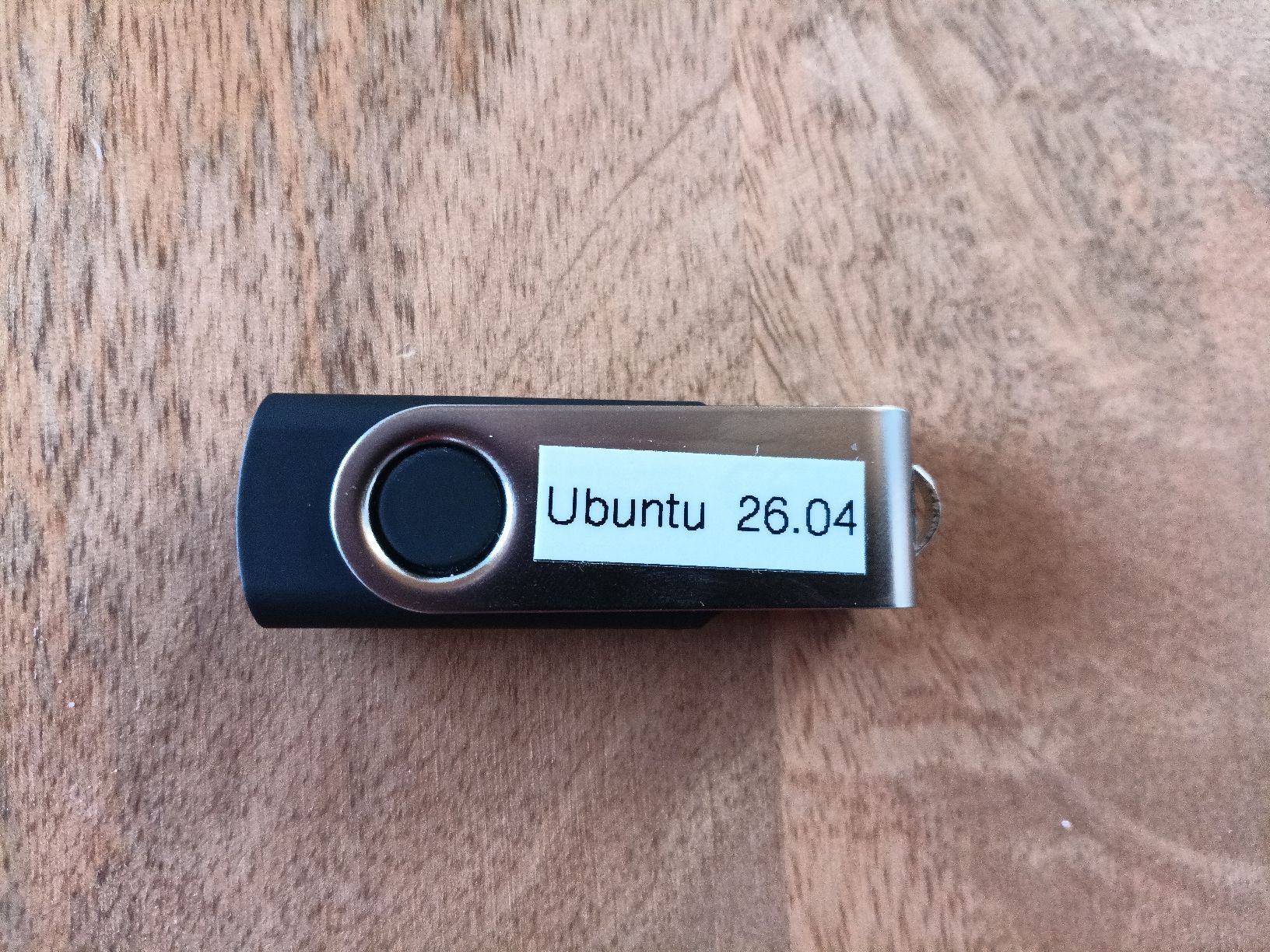 USB Sticks: Linux Ubuntu 26.04 // USB Flash drive – Neuf (Voir description) à Pampigny par HelloRico