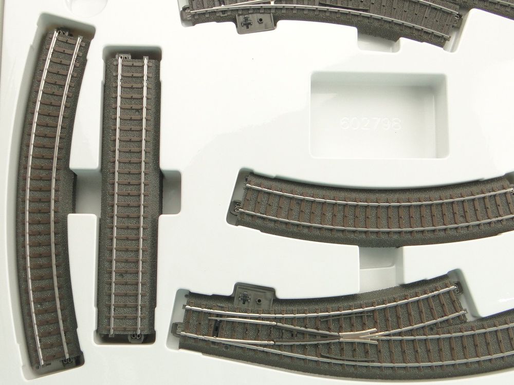 Voie Märklin H0 C4 - Élément De Rail Complémentaire, Système 3 Rails Courant Alternatif, Neuf Sous Blister