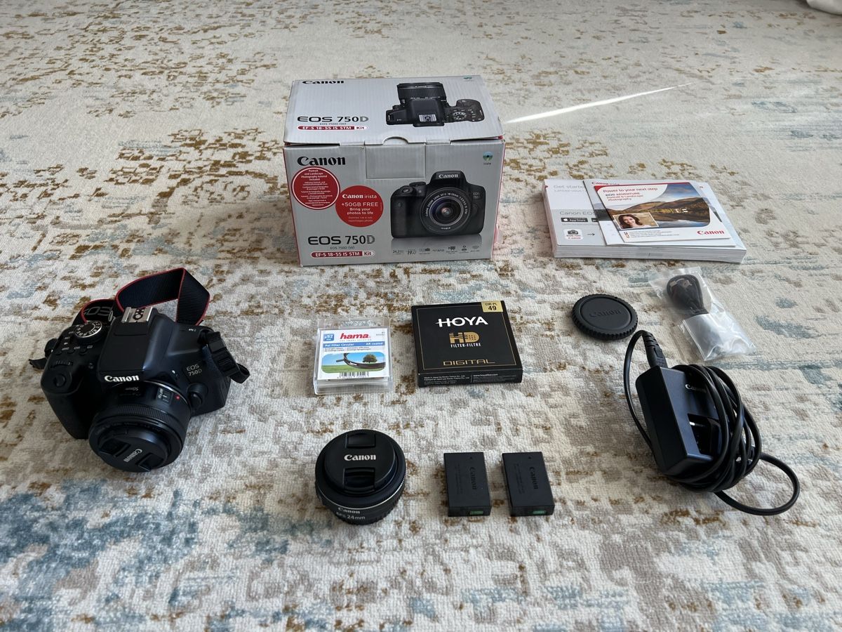 Canon Fotocamera: Canon 750D  – Usato da Zug venduto da Pewdiepie